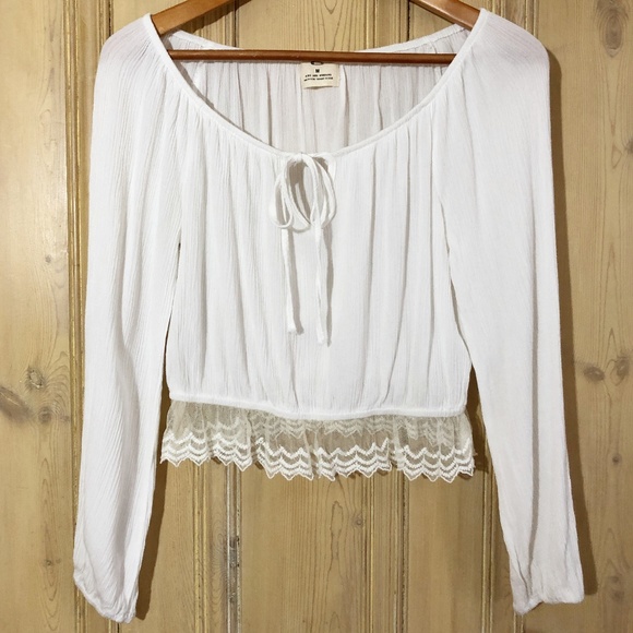 Pins & Needles Tops - UO Pins & Needles White Lace-Trim Crop Top M